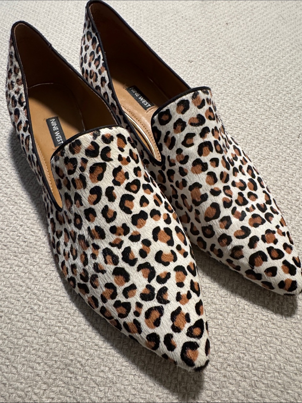 📌12M Nine West Leopard Print Pointed Slip-On Flats